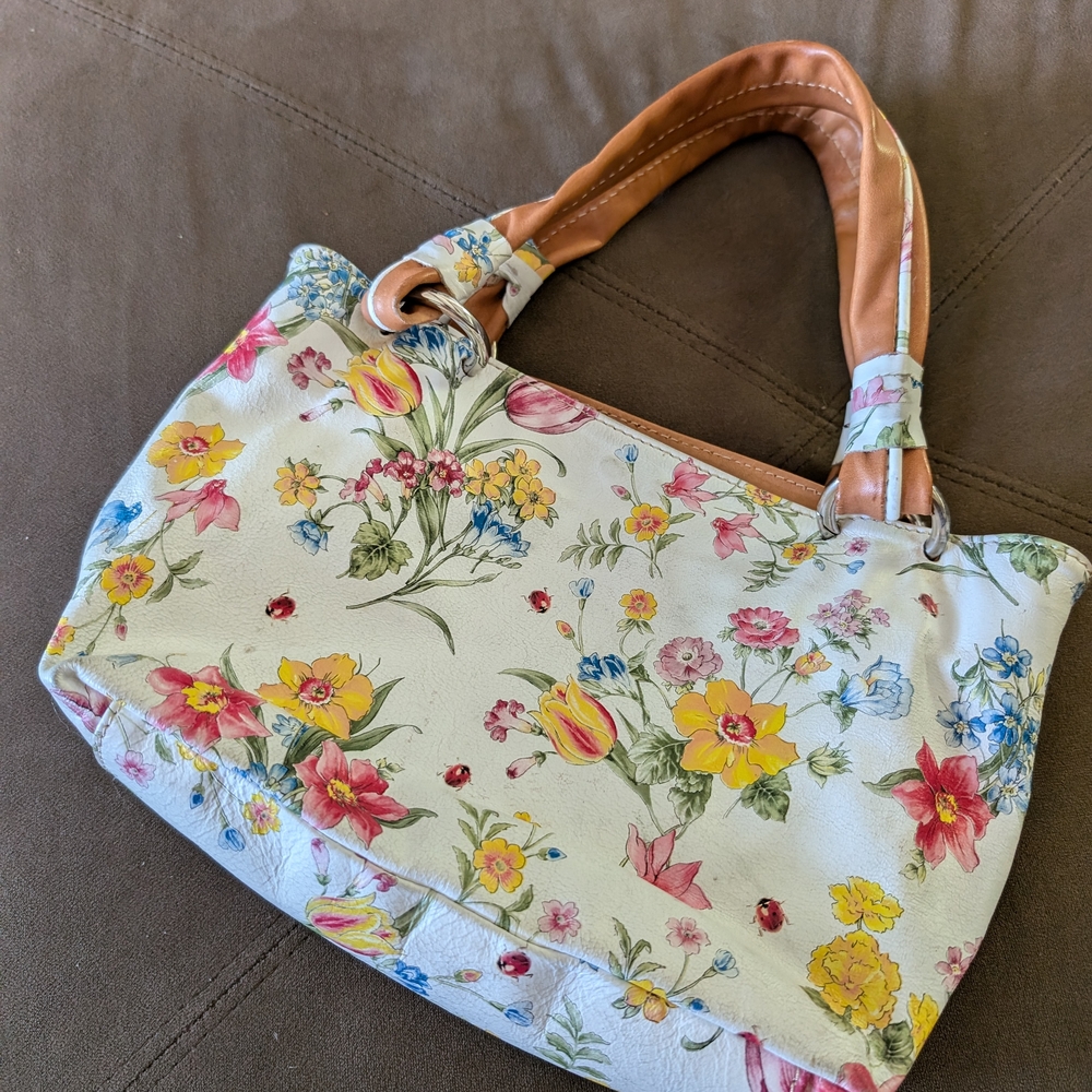 Cream and Tan Floral Shoulder Bag with Structured Design